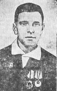 1945_03_04_43_1_Фото Журавкина М. А. - лучшего обрубщика завода_фото.png