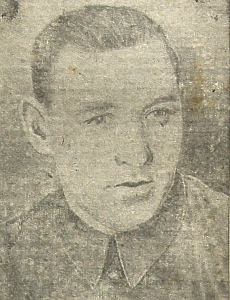 1943_11_17_235_1_Фото мастера подъемочного цеха паровозного депо М. И. Смолина_фото.png